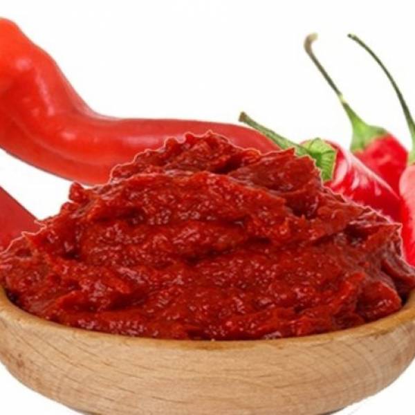 Acı Biber Salçası